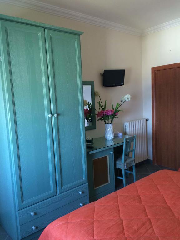 Triple Room with Sea View