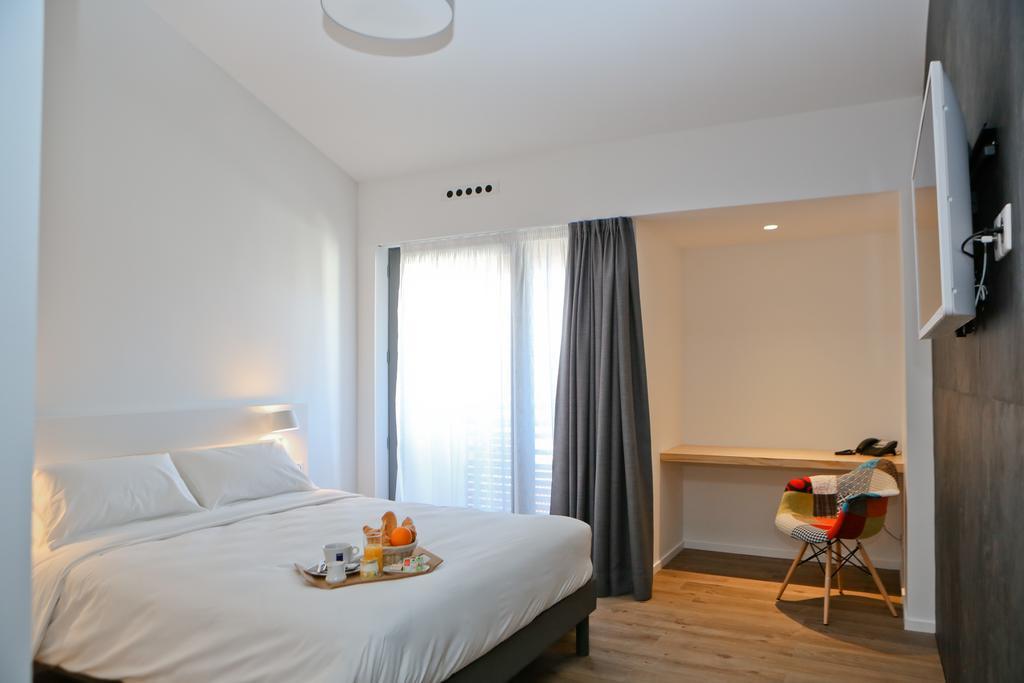 Double Room with Shower