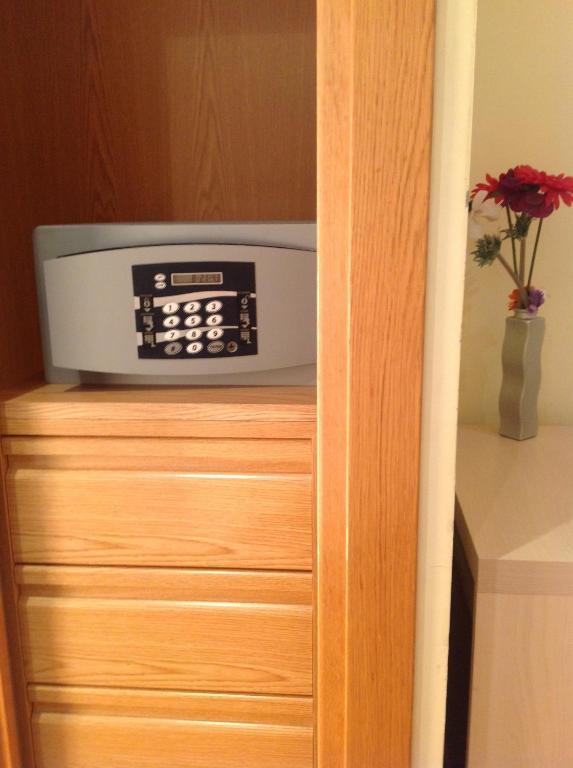 Single Room,910802965:JPEG
