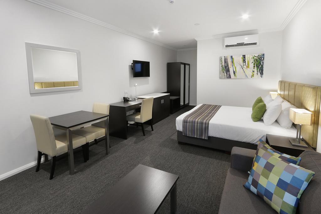 Superior King Room