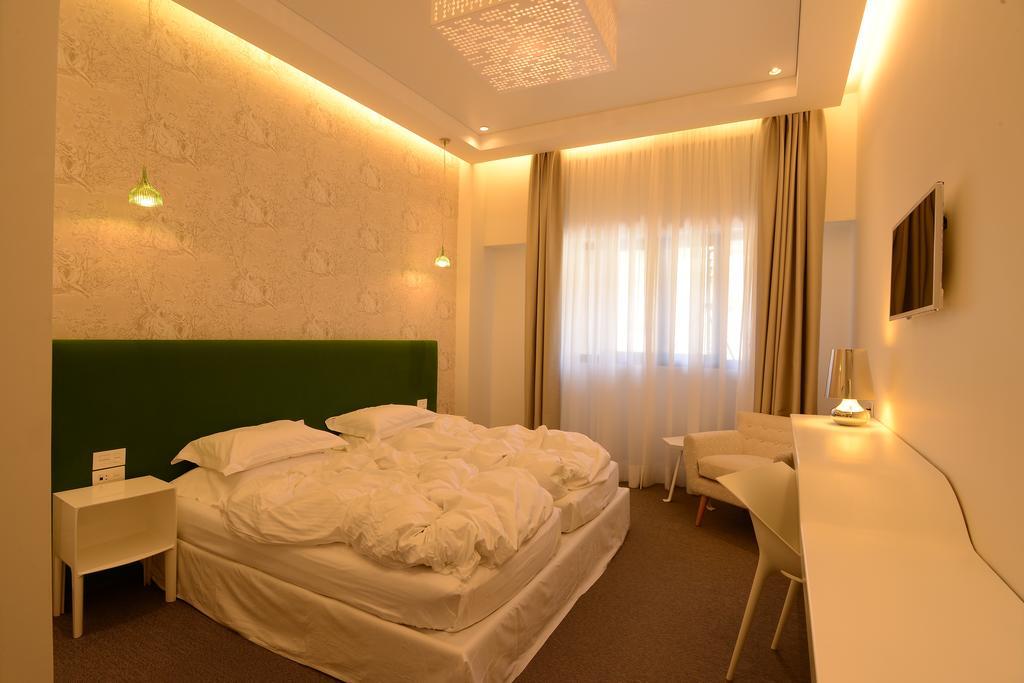 Double Room with Balcony and Sea View