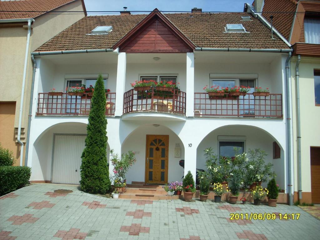 4 szobás apartman