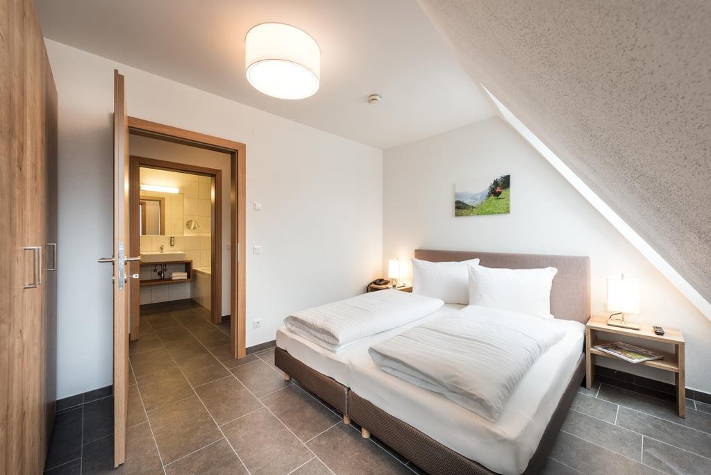 Deluxe Four-Bedroom Apartment