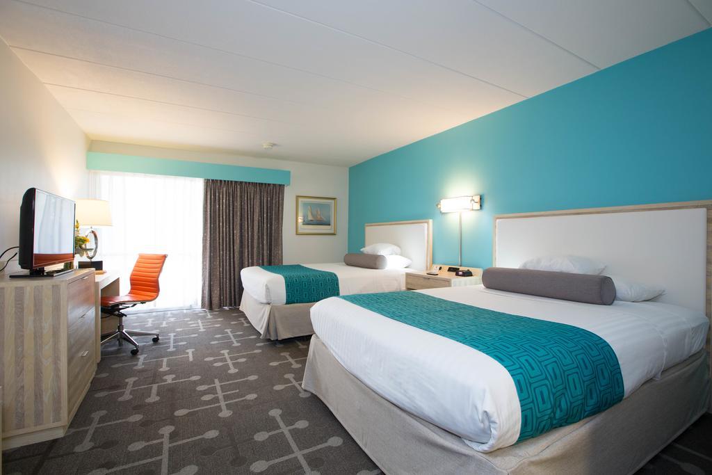 Queen Room with Two Queen Beds - Non-Smoking