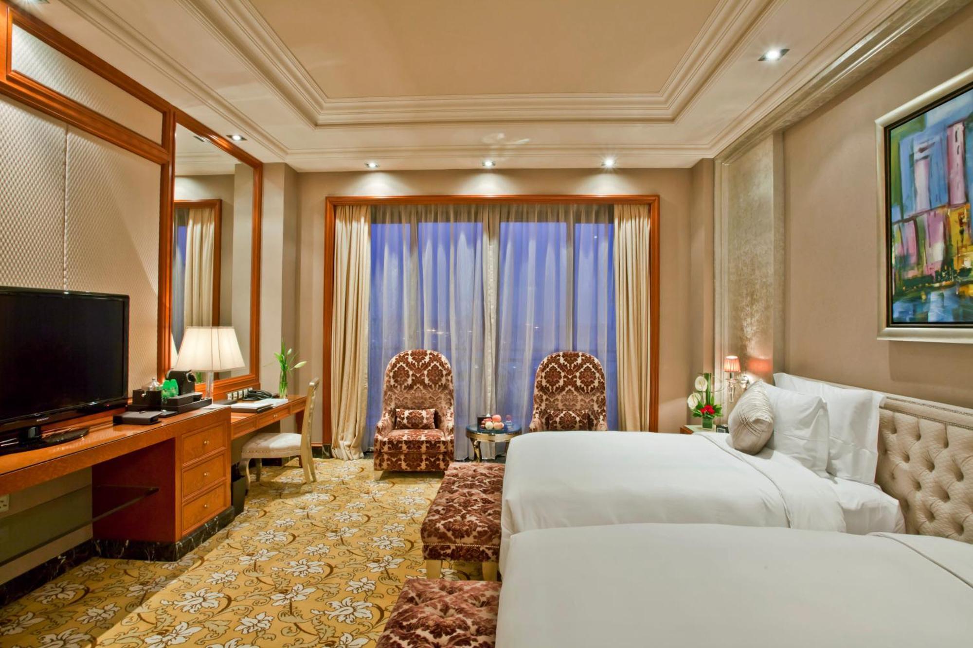 Chateau Deluxe Twin Room
