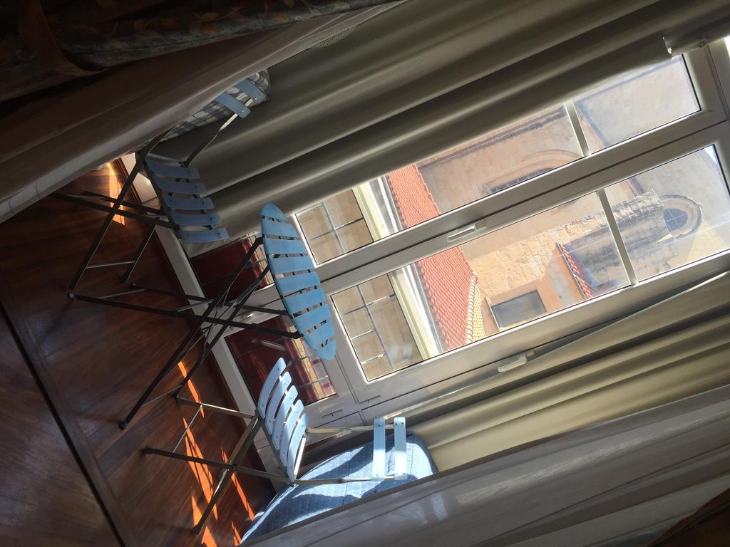 Double Room Balcony Private Bathroom