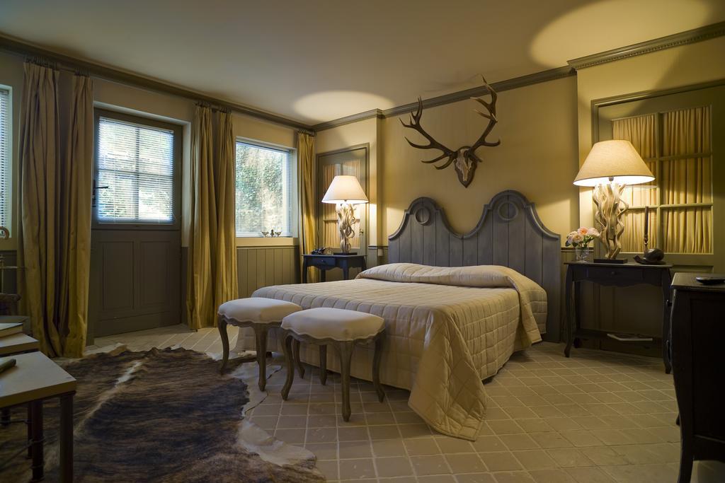 Prestige Room