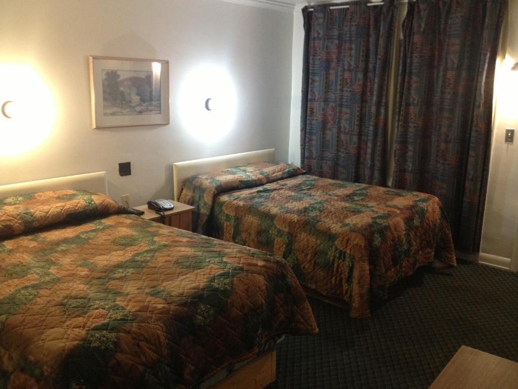 Queen Room