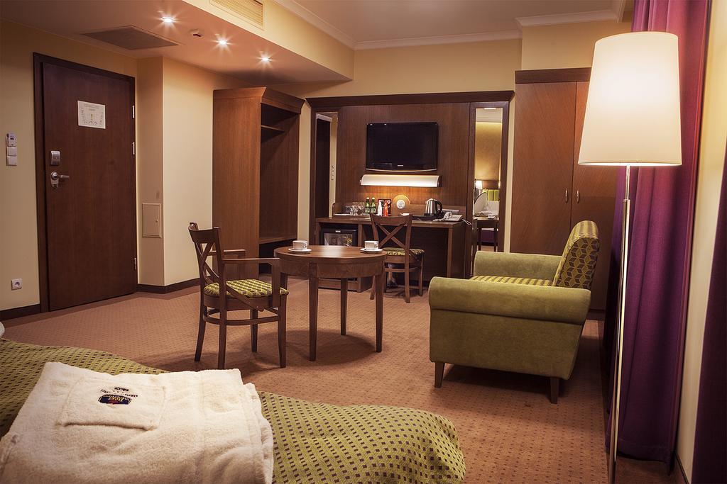 Superior King Room
