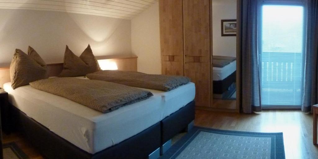 Doppelzimmer mit Balkon