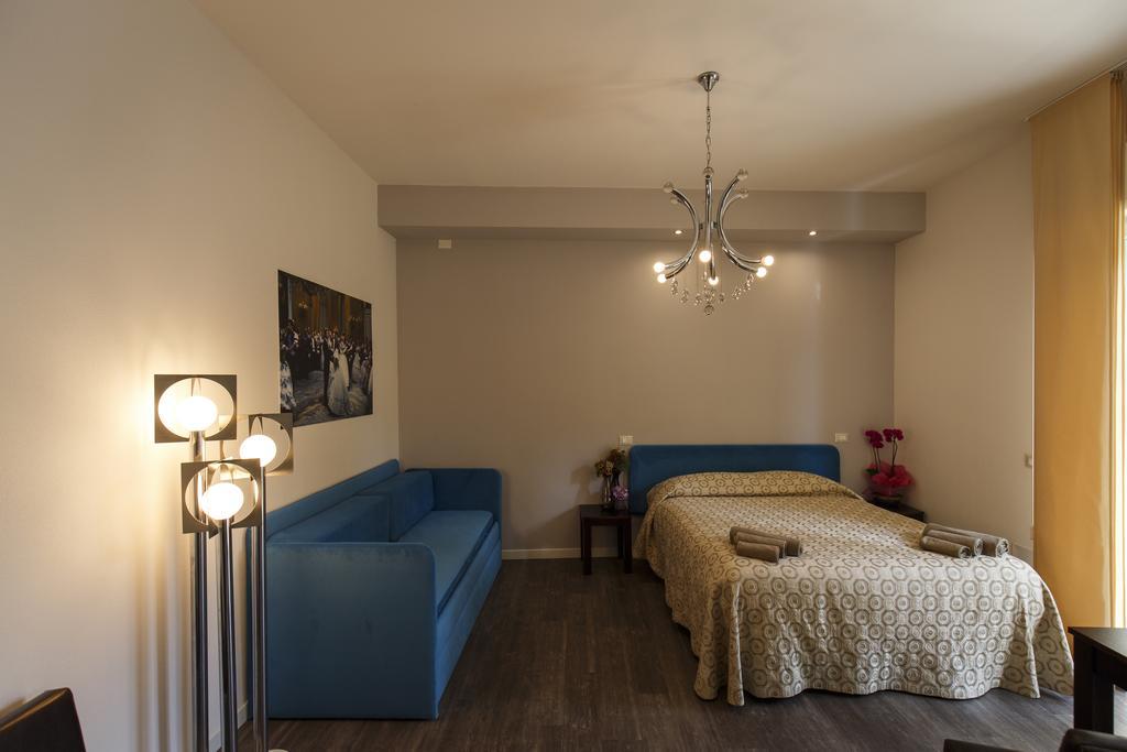 Quadruple Room with Private Bathroom
