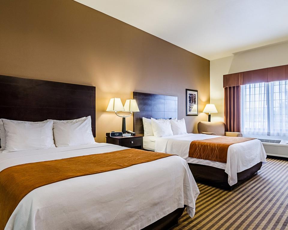 Queen Room with Two Queen Beds - Non-Smoking