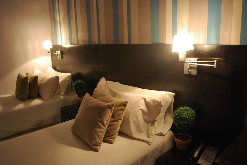 Deluxe Double Room,217735967:JPEG