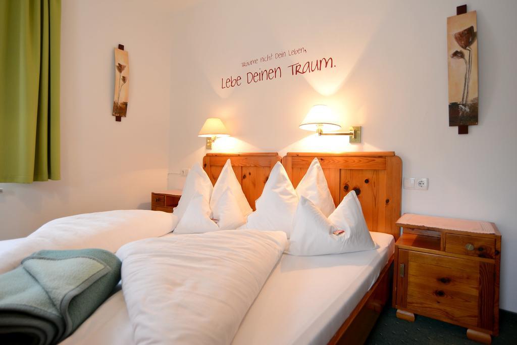 Comfort Doppelzimmer mit Balkon und Seeblick