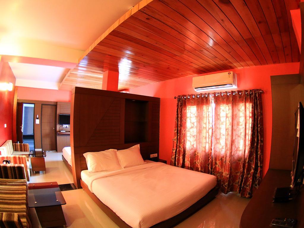 King Room with Two King Beds