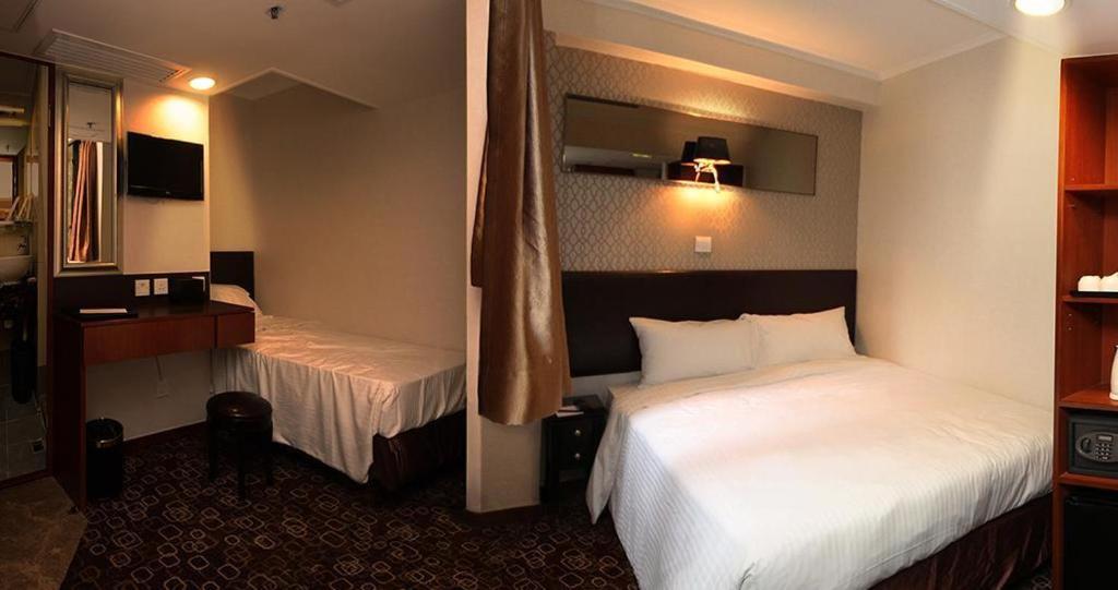 Triple Room