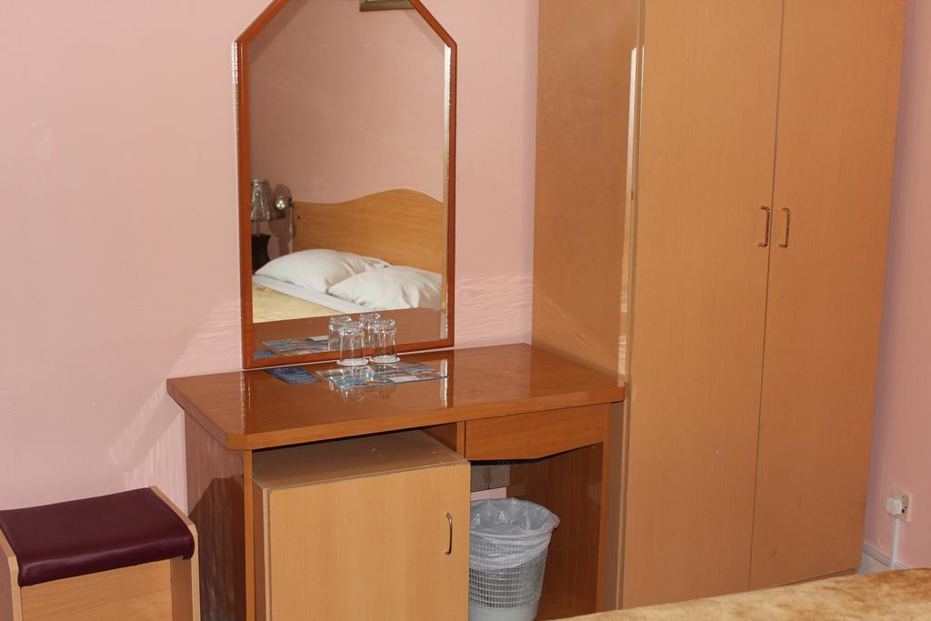 Standard Triple Room,220248689:JPEG