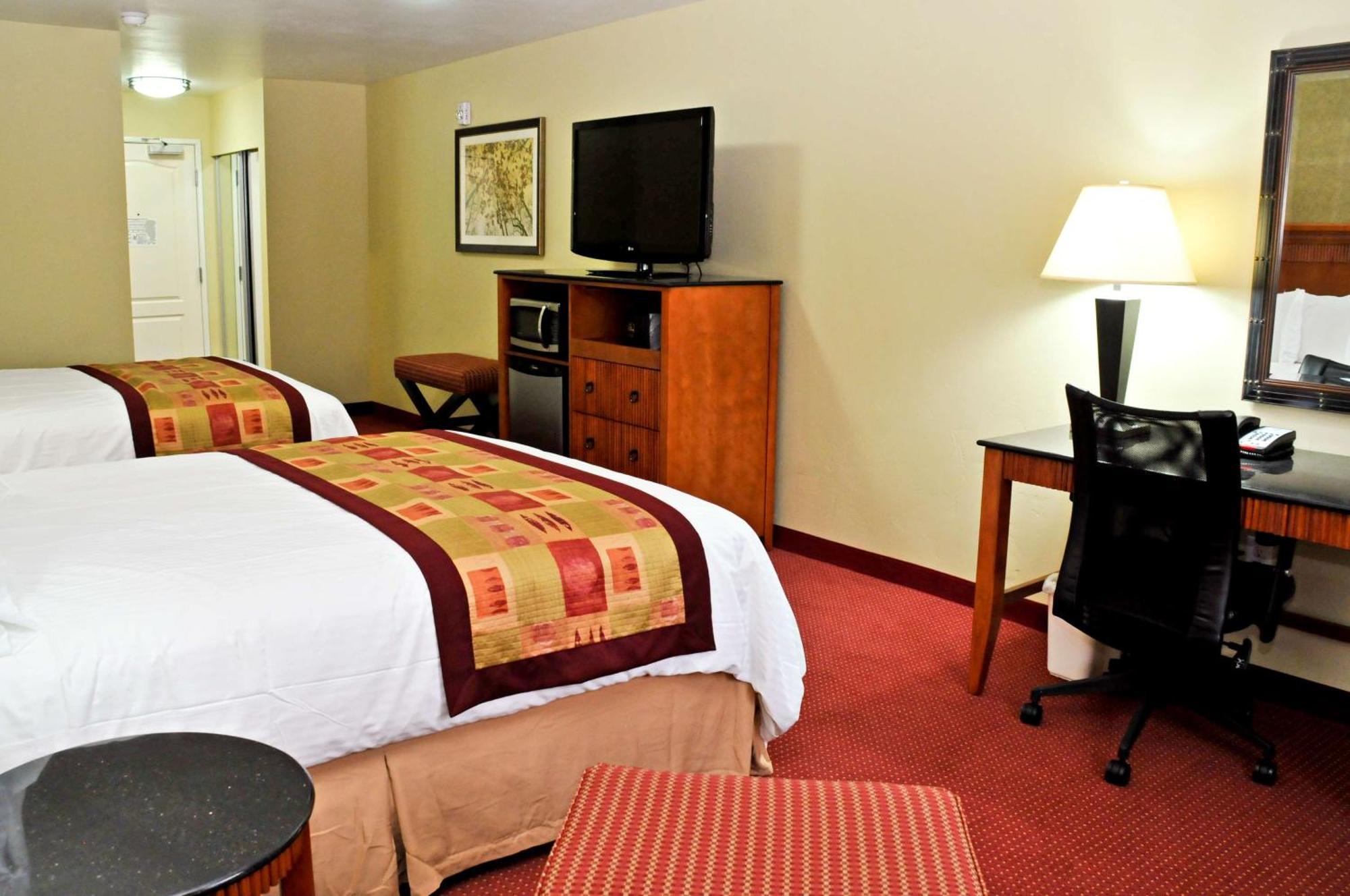 Queen Room with Two Queen Beds - Non-Smoking