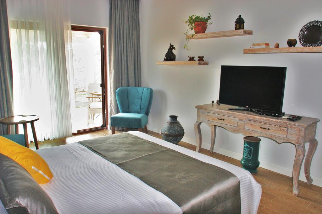 Çift Kişilik, Verandalı Oda