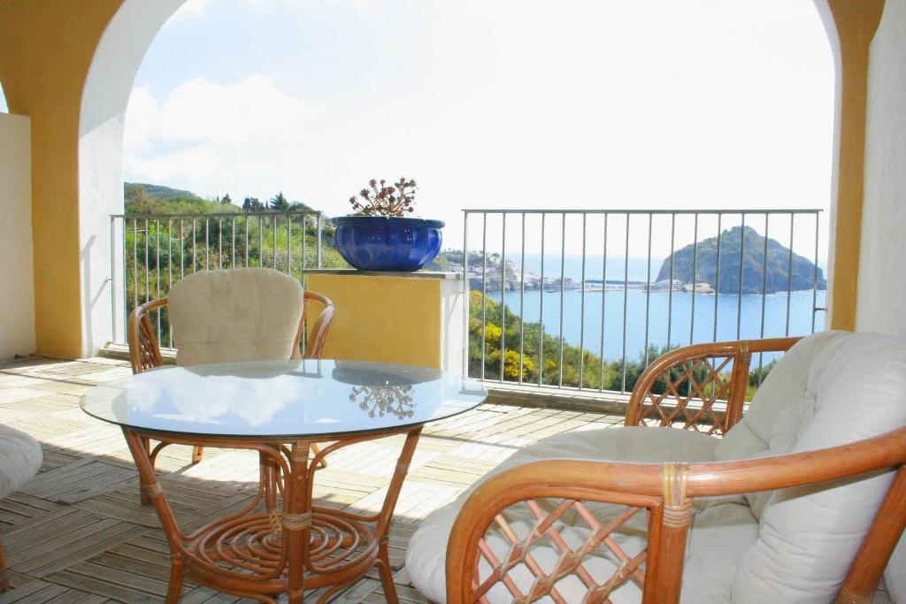 Deluxe Double Room with Sea View