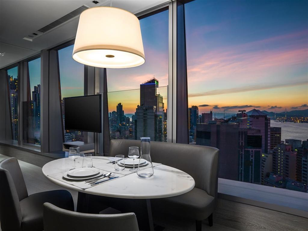 Harbor & City View Suite