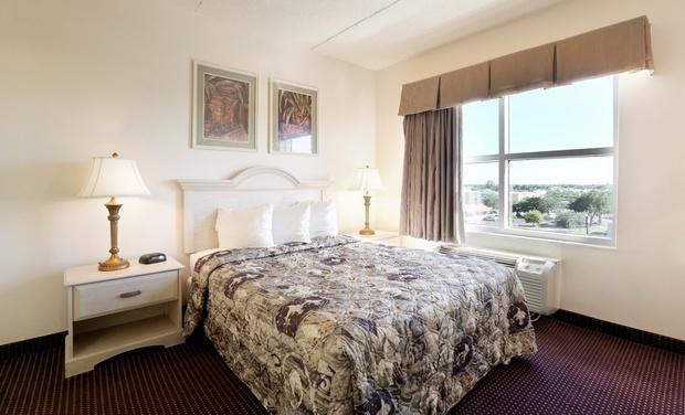 One Bedroom Queen Suite