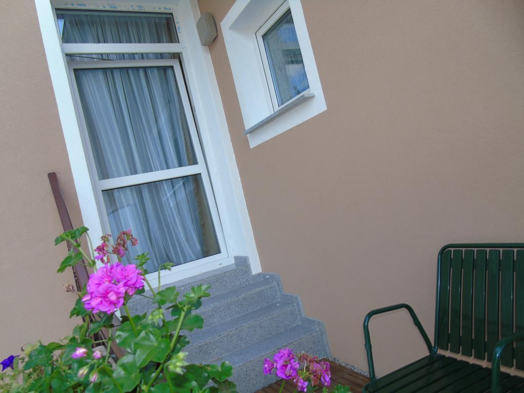 Kamar Triple dengan Balkon