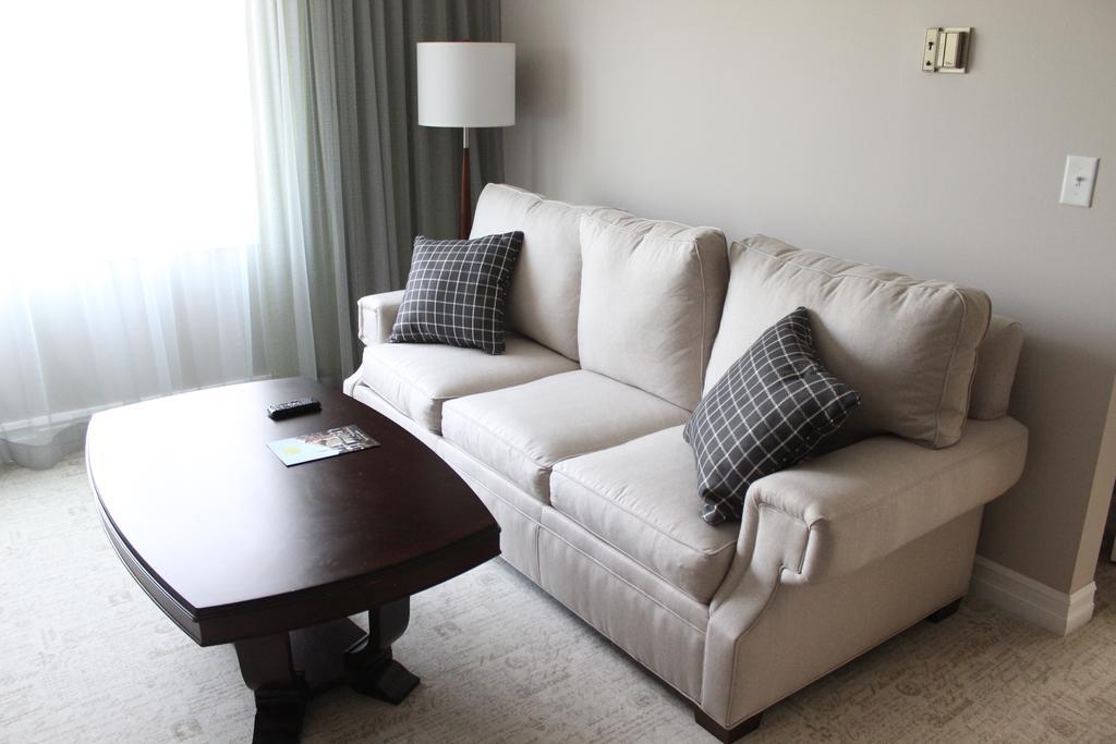 Luxury Two Bedroom Suite with Kitchen