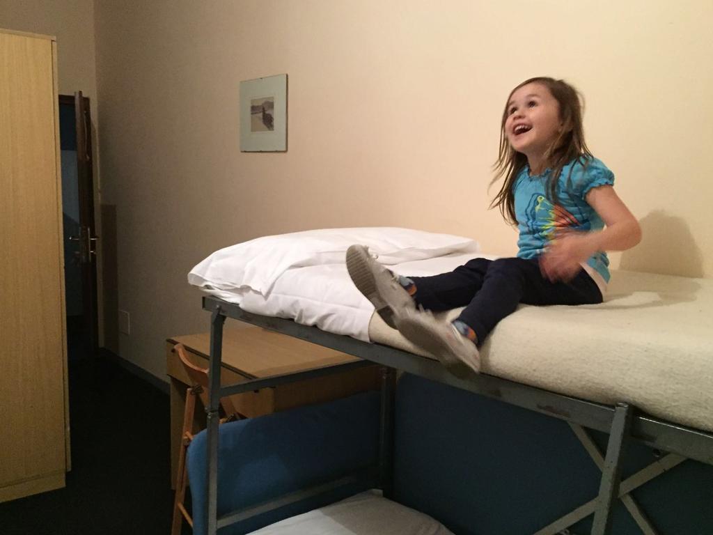 Familienzimmer (2 Erwachsene + 2 Kinder)