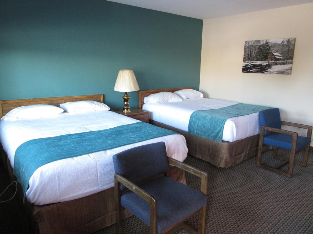 Double room with two Queens