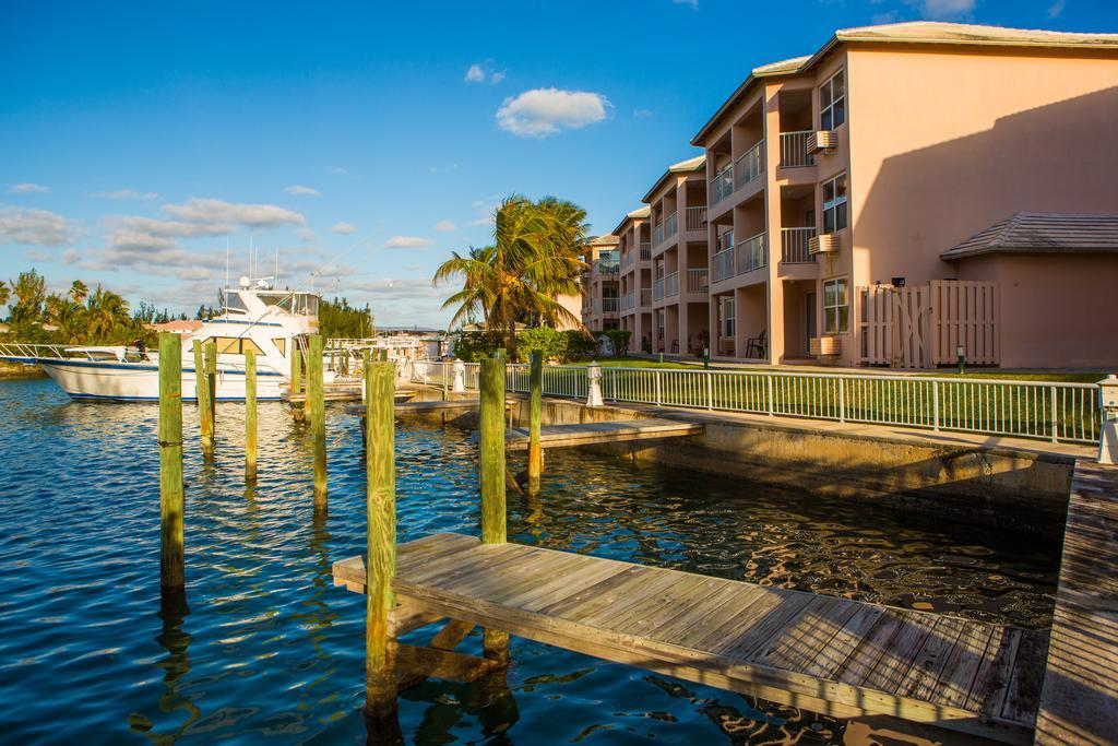 One-Bedroom Suite Marina View