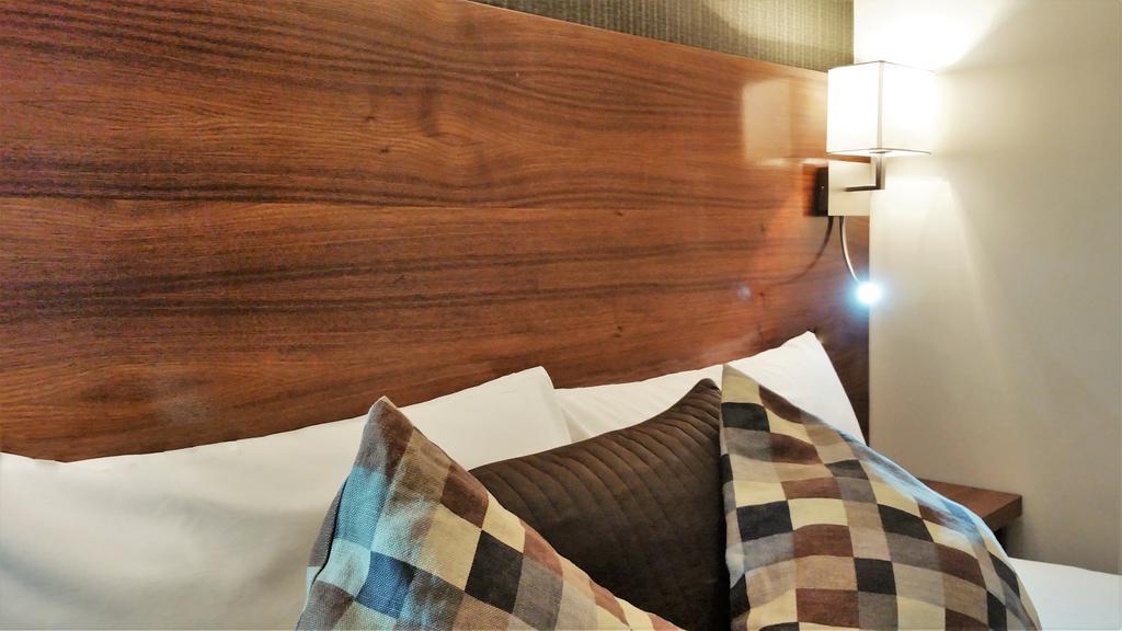 Double Room with Private Bathroom,448060188:JPEG