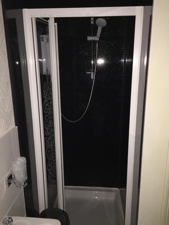 Driepersoonskamer met Douche