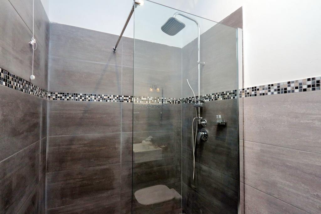 Deluxe Double Room Private Bathroom