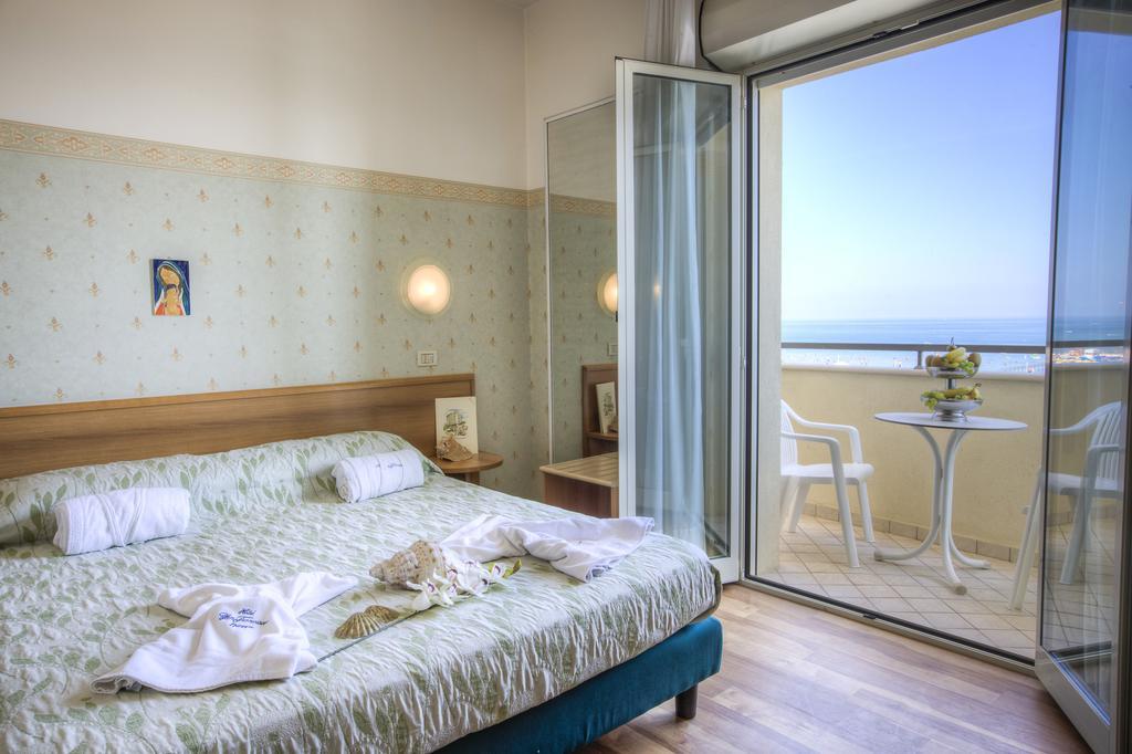 Double or Twin Room with Beach Package