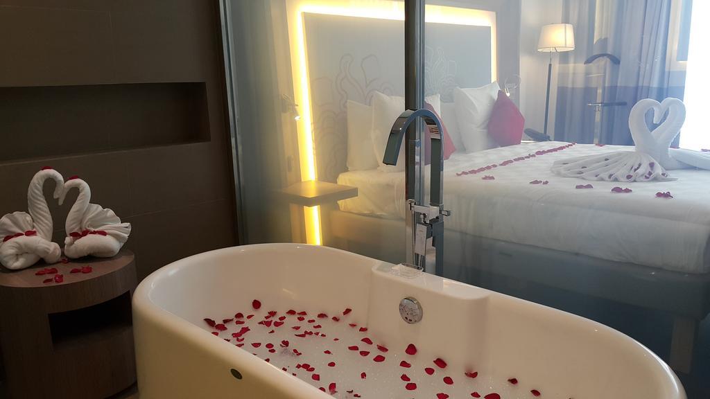Executive King Suite