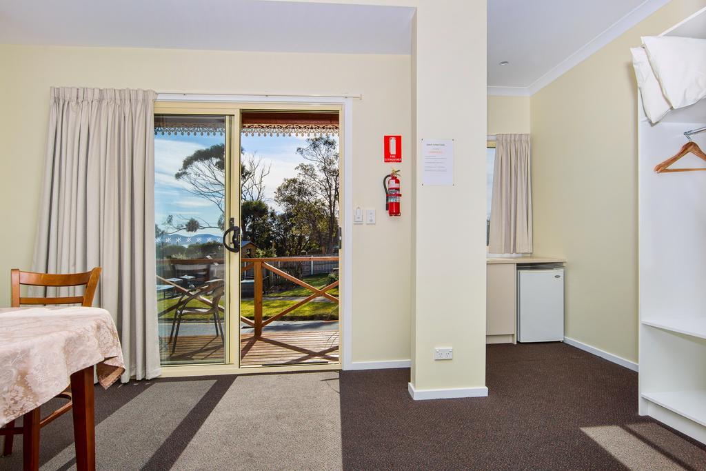 Queen Deluxe Room