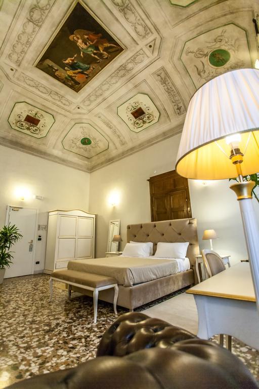 Room with Frescoes
