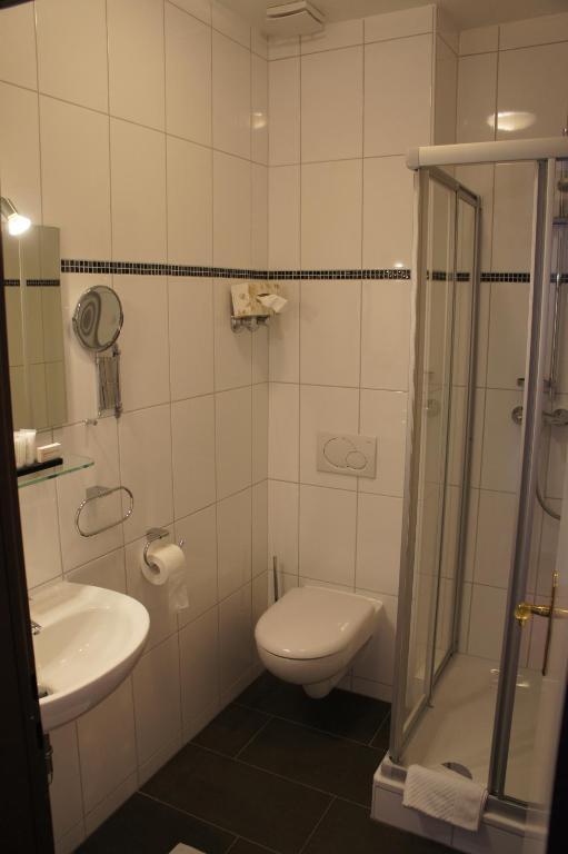 Single Room,560537349:JPEG