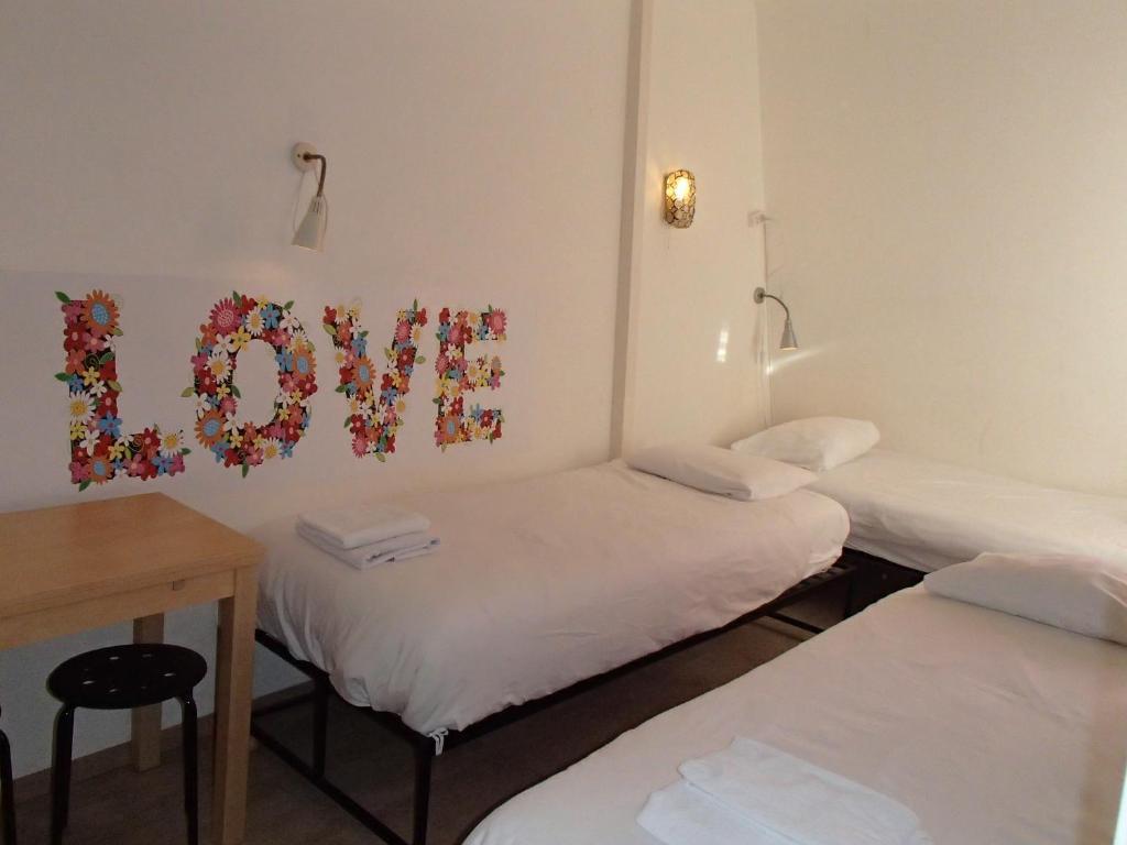 Triple Room,1231385717:JPEG