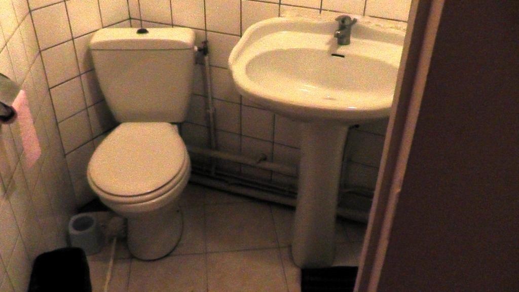 Chambre Familiale avec Lavabo - 2