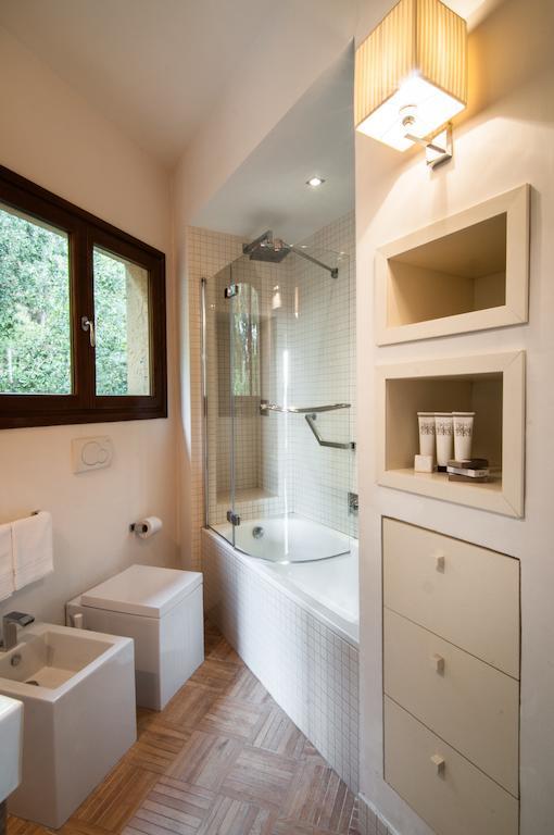 Double or Twin Room with Partial Sea View