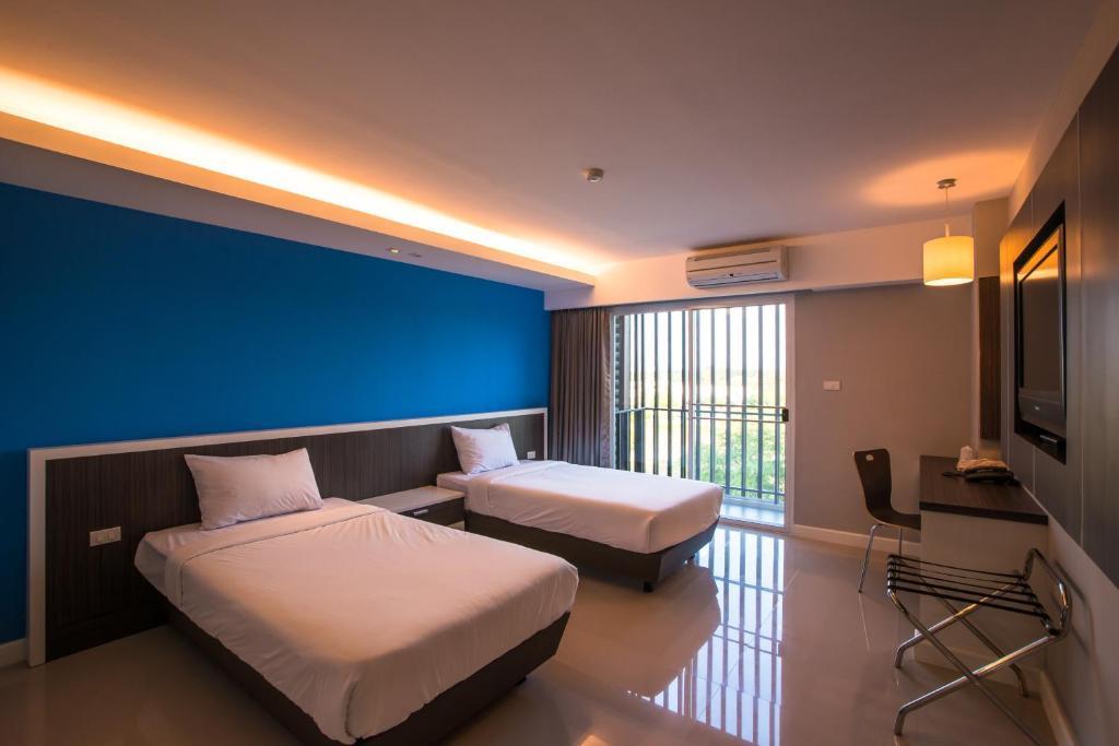 Standard Double or Twin Room,23871705:JPEG