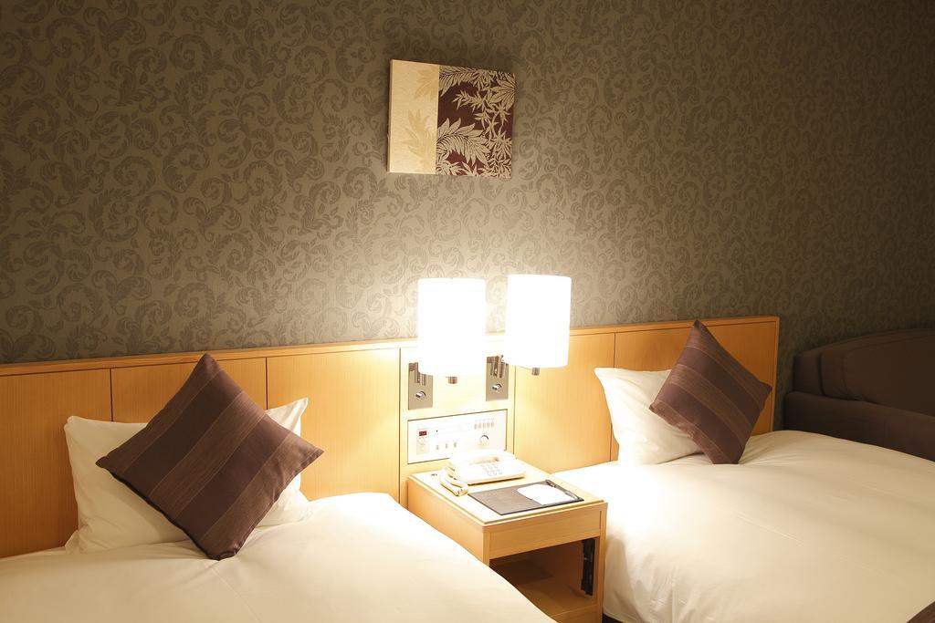 Moderate Twin Room with Sofa Bed - Non Smoking
