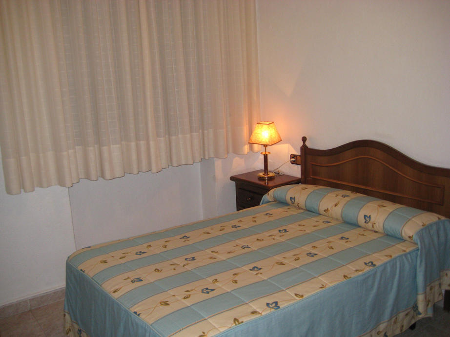 Double or Twin Room Private Bathroom