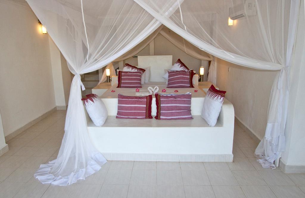 Luxury Suite,246953337:JPEG