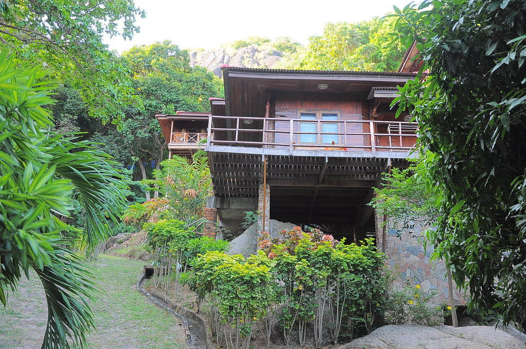 Bungalow with Sea View