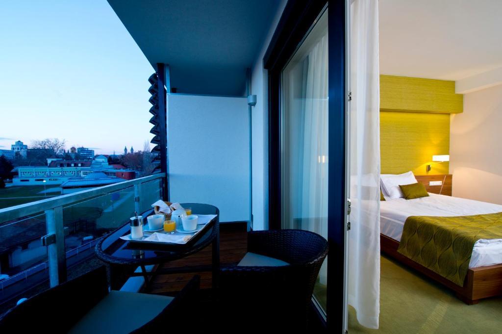 Junior Suite,1068480028:JPEG