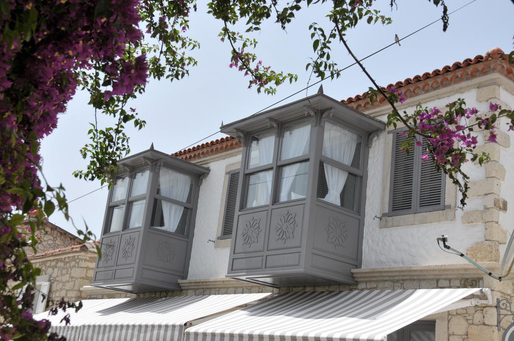 Üç Kişilik Oda