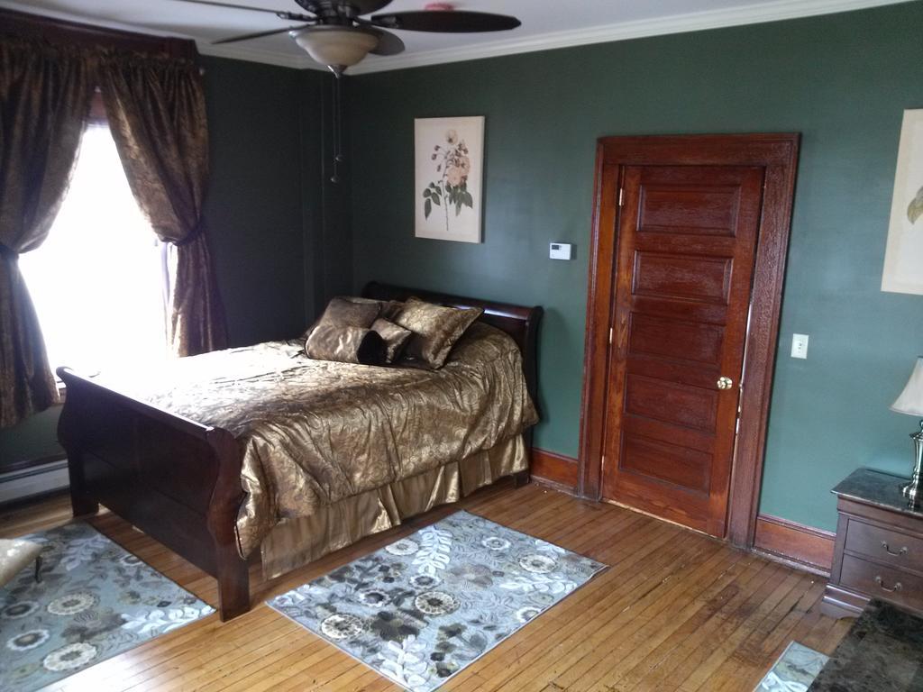 One-Bedroom Suite